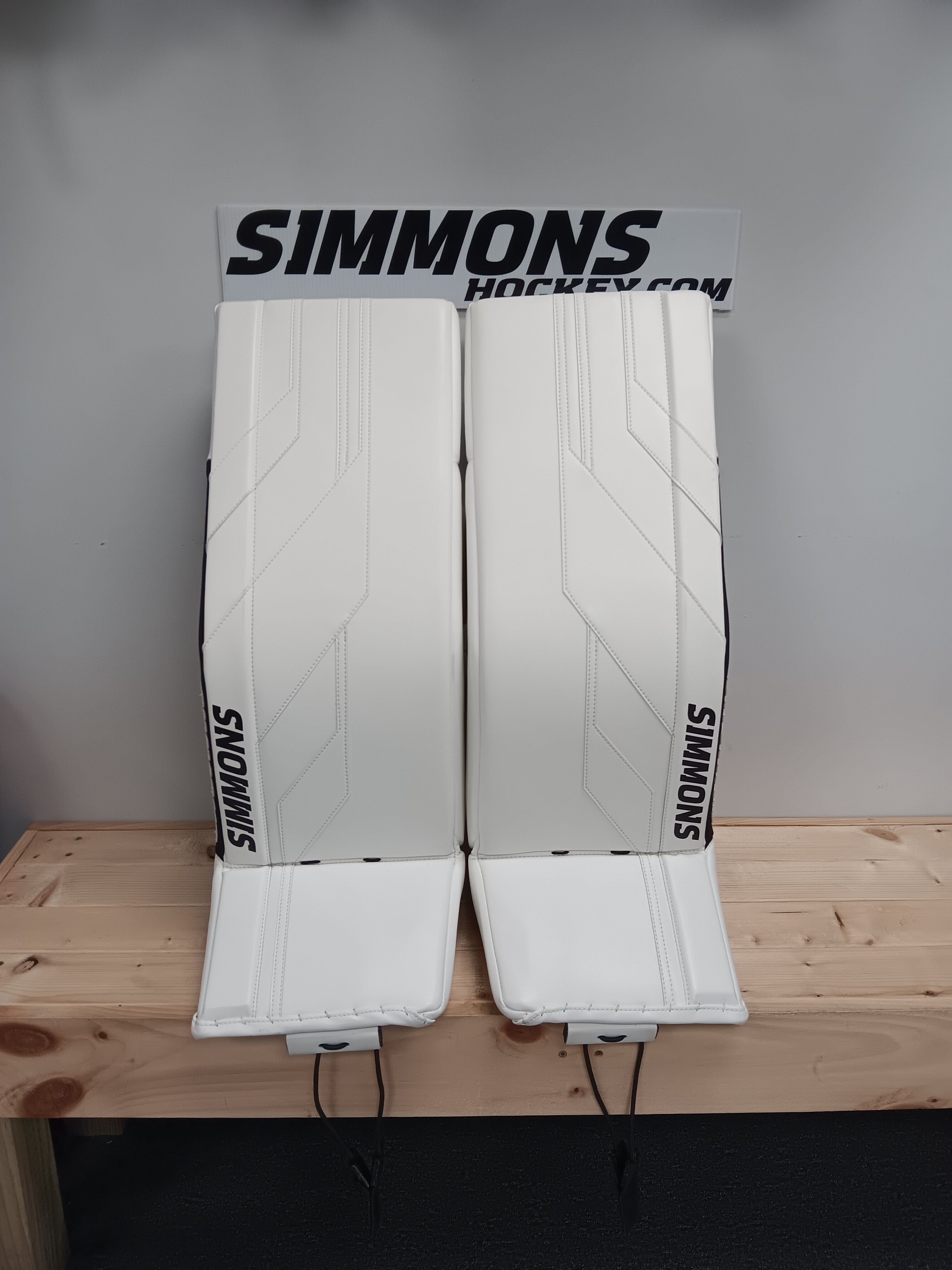 Simmons Excalibur ice hot hockey goalie pads